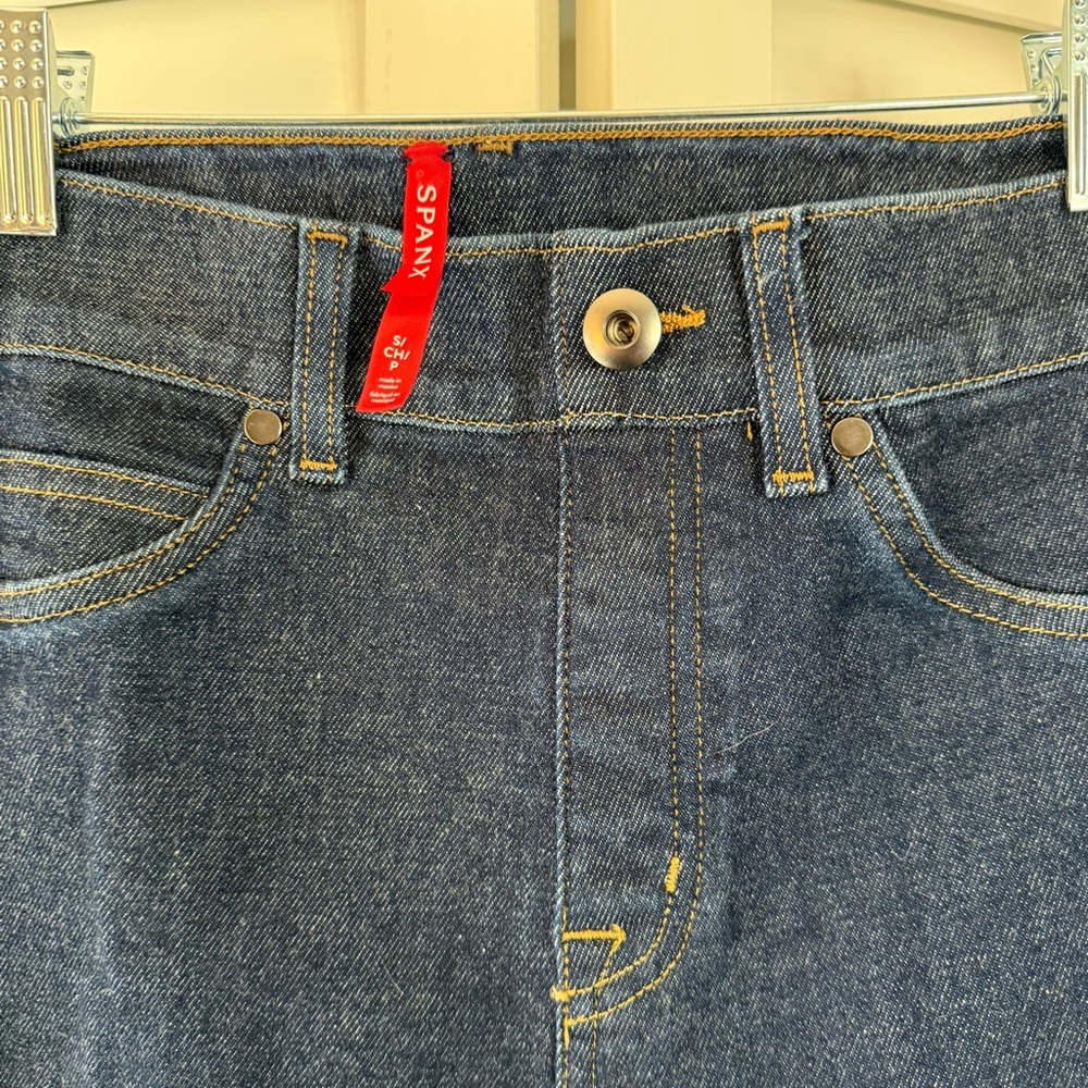 Spanx Pull-on Wide-Leg Dark Blue Jeans - Picture 4 of 4